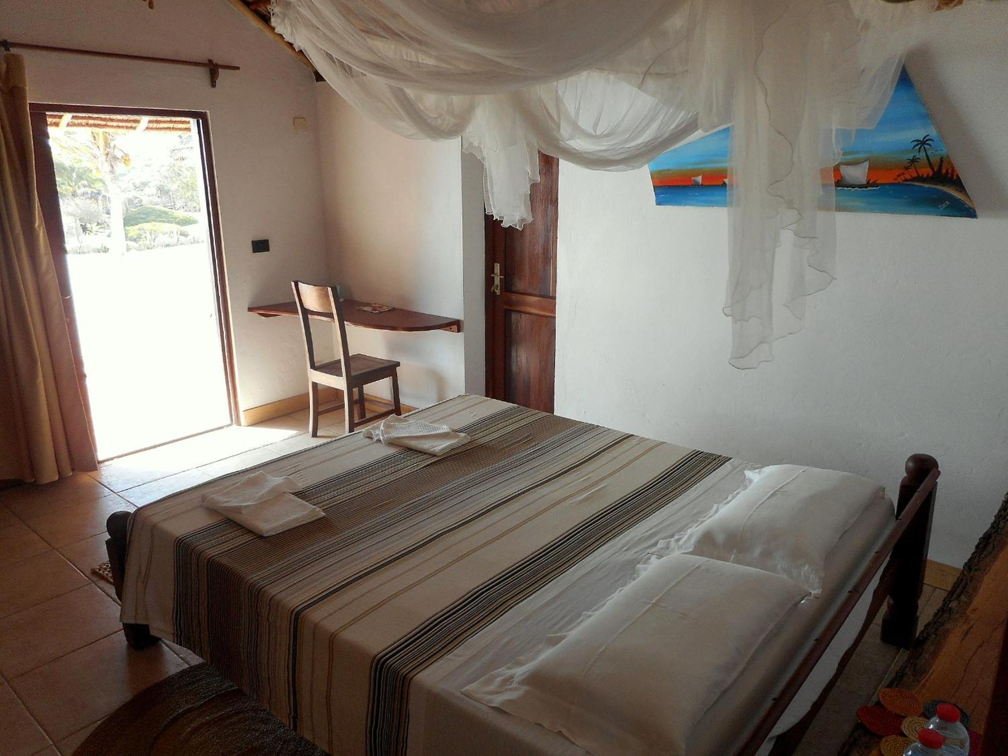 Laguna Blu - Resort Madagascar Andavadoaka Habitación foto