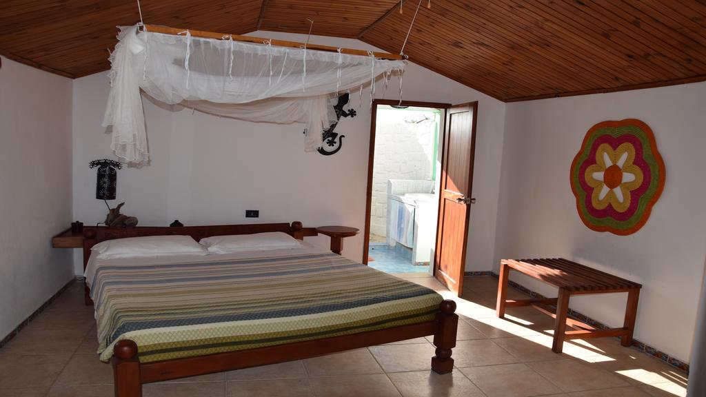 Laguna Blu - Resort Madagascar Andavadoaka Habitación foto
